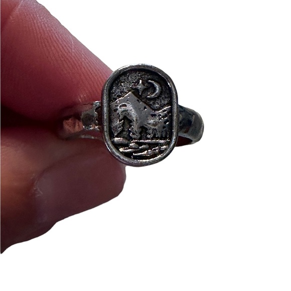 Mountain Scene Silver Oval Ring - Picture 4 of 4